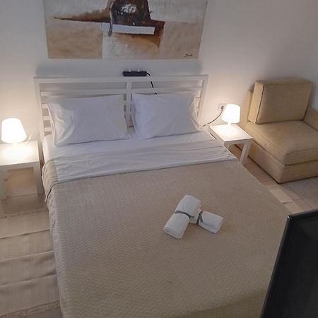 Vestige Basement Apartment 아테네 외부 사진