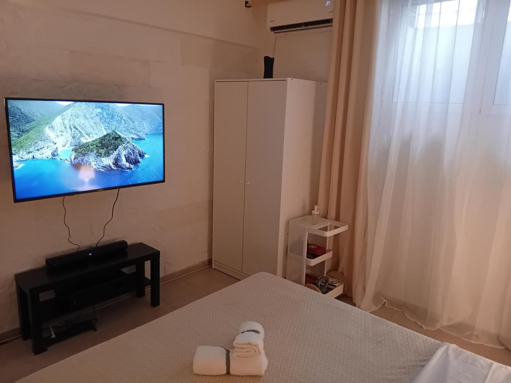 Vestige Basement Apartment 아테네 외부 사진